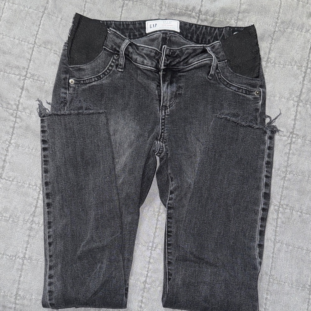 GAP maternity Women's Charcoal Distressed Ankle Jeans